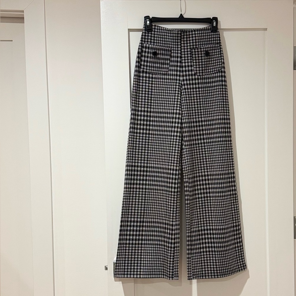 NWT Black and Gray Checkered Pants